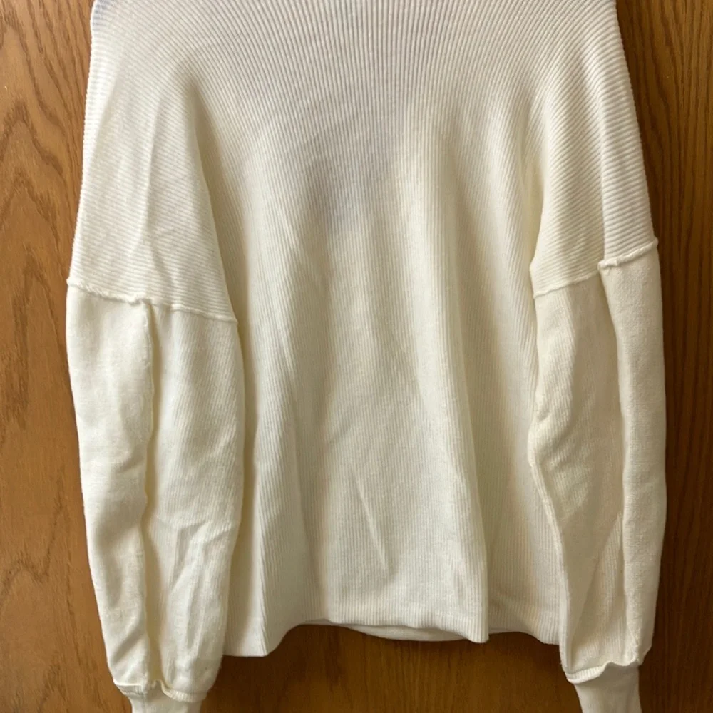 Women's Cream V-Neck Sweater - Picture 3 of 9